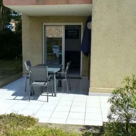 דירה 33 M With Garden And Terrace סיס-פור-לה-פלאז'